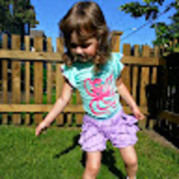 Meet your Posher, Lana - Picture 1 of 1